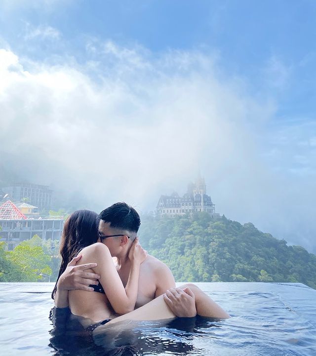 Be boi nuoc nogn Venus Hotel Tam Dao